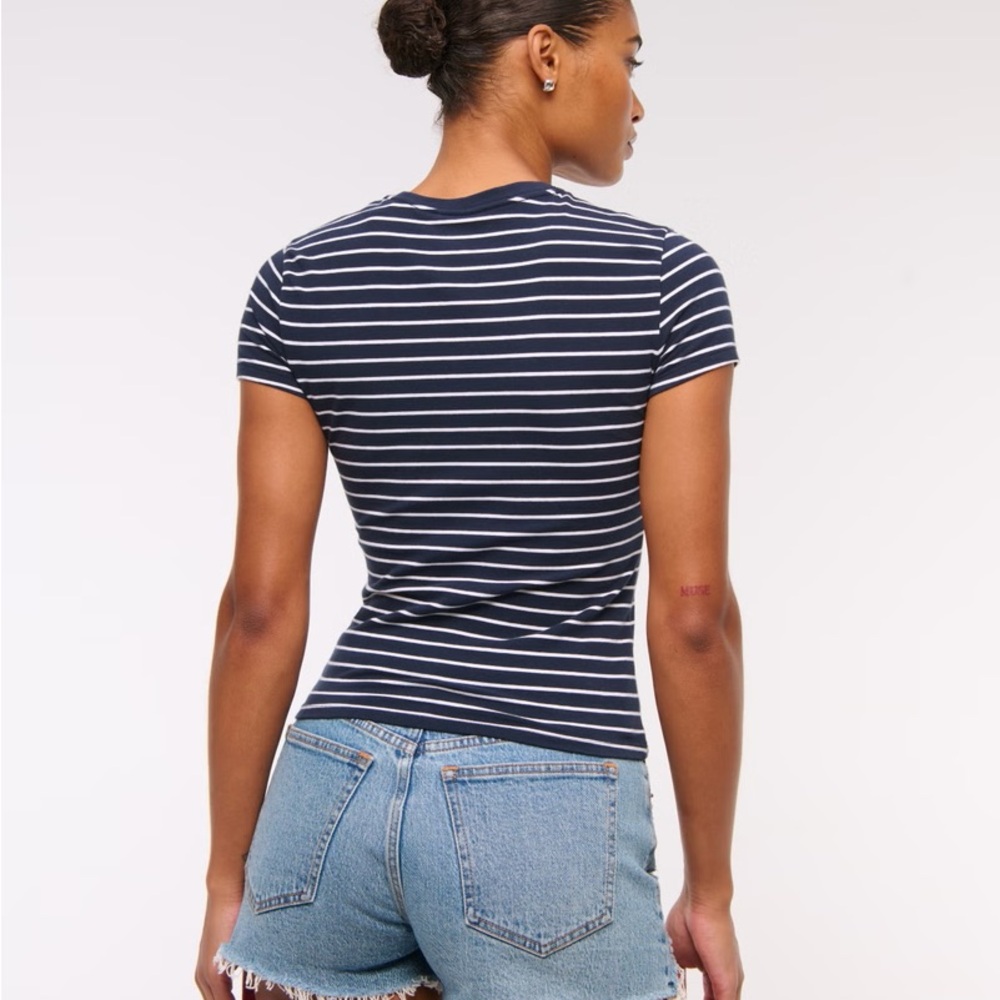 Abercrombie & Fitch Blue Jean Shorts - Picture 3 of 8